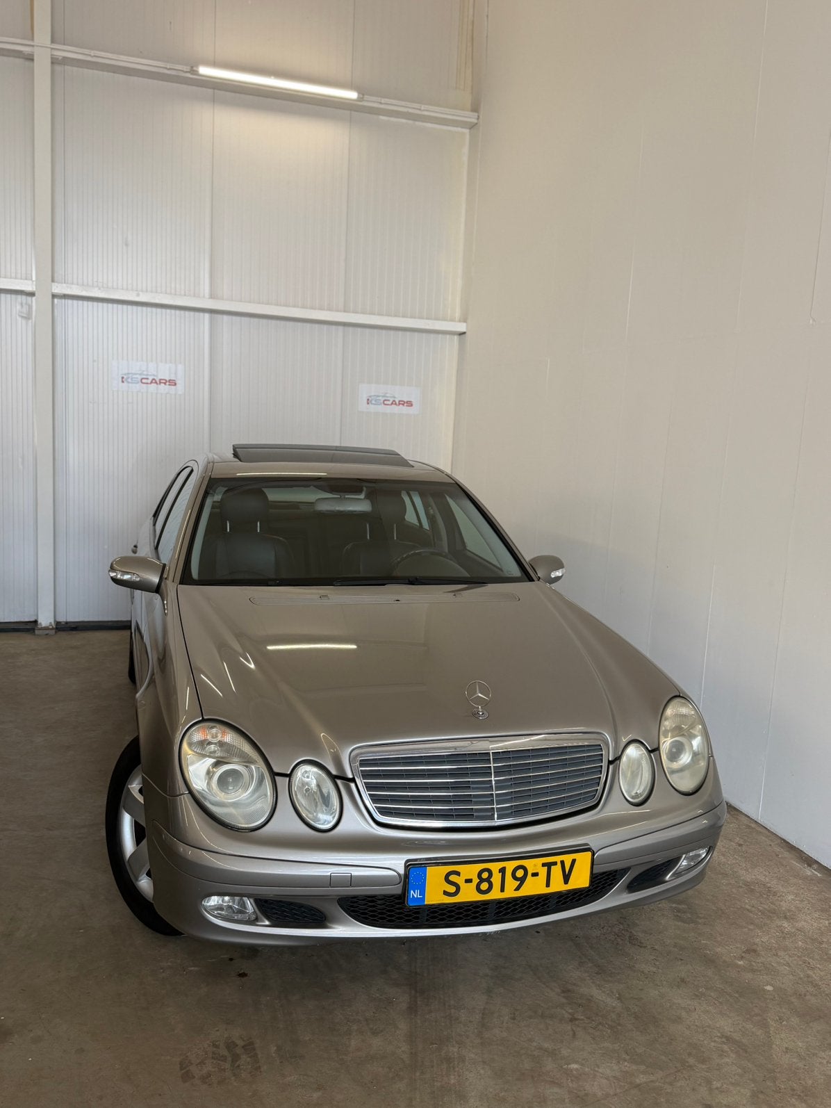 Mercedes-Benz E-Klasse 2.1 CDI E200 | Automaat | Trekhaak!, Auto's, Mercedes-Benz, Automaat, Achterwielaandrijving, Zwart, 4 cilinders