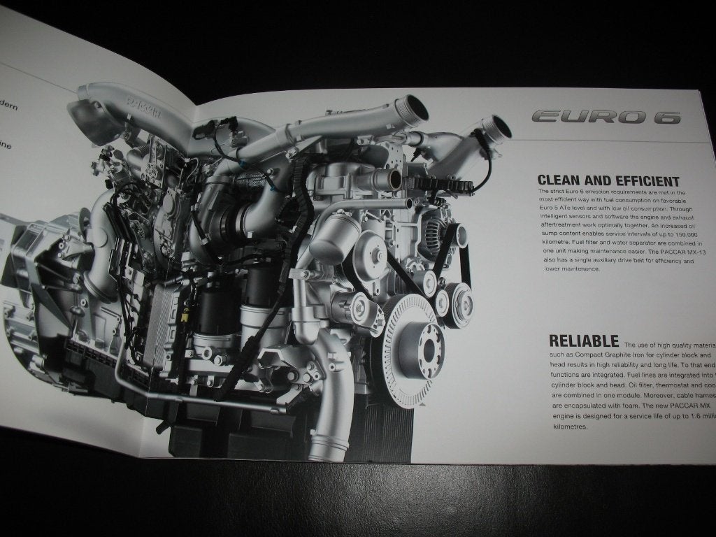Folder DAF Euro 6 vrachtwagens ZGAN trucks, Boeken, Ophalen of Verzenden, Zo goed als nieuw, Overige merken, DAF