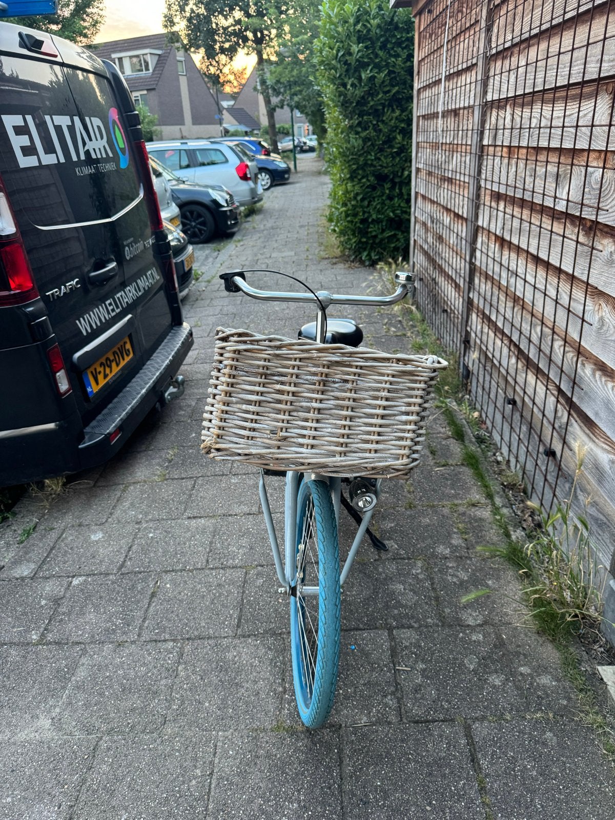 Cortina U4 Transportfiets 24 inch - Lichtblauw met mand, Fietsen en Brommers, Fietsen | Dames | Damesfietsen, Terugtraprem, Gebruikt