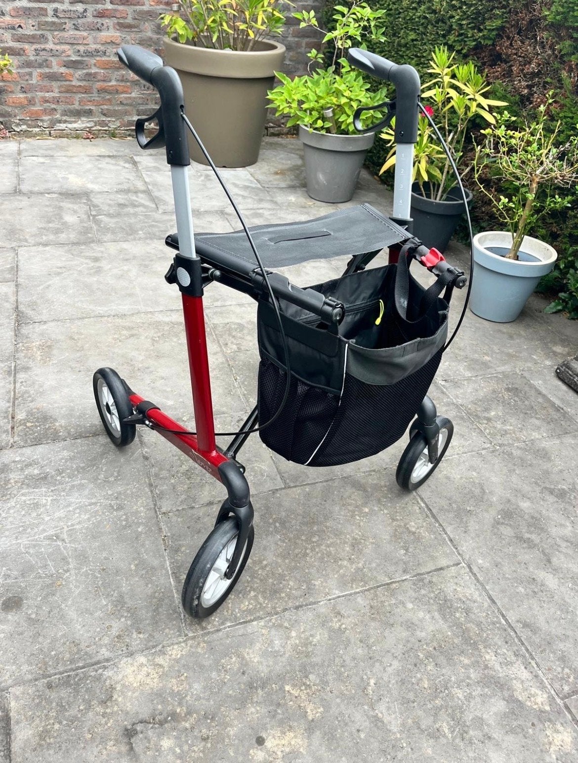 Rollator, Diversen, Ophalen, Opvouwbaar, Zo goed als nieuw