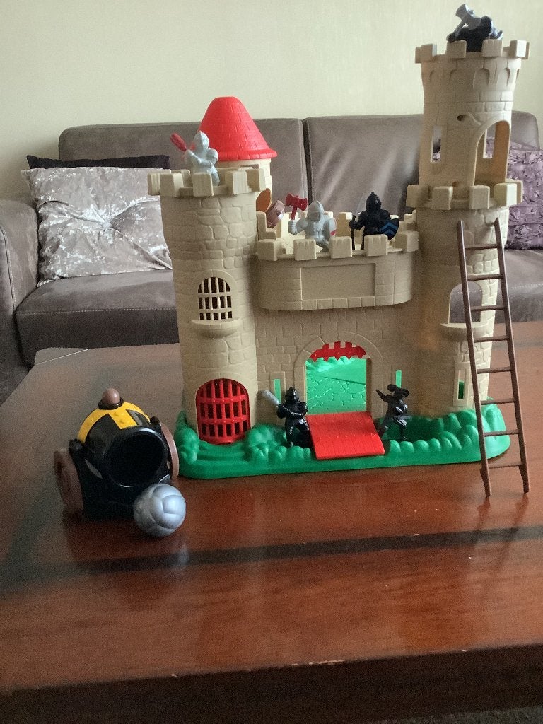 kasteel Medieval set en 6 figuren, Kinderen en Baby's, Ophalen, Zo goed als nieuw