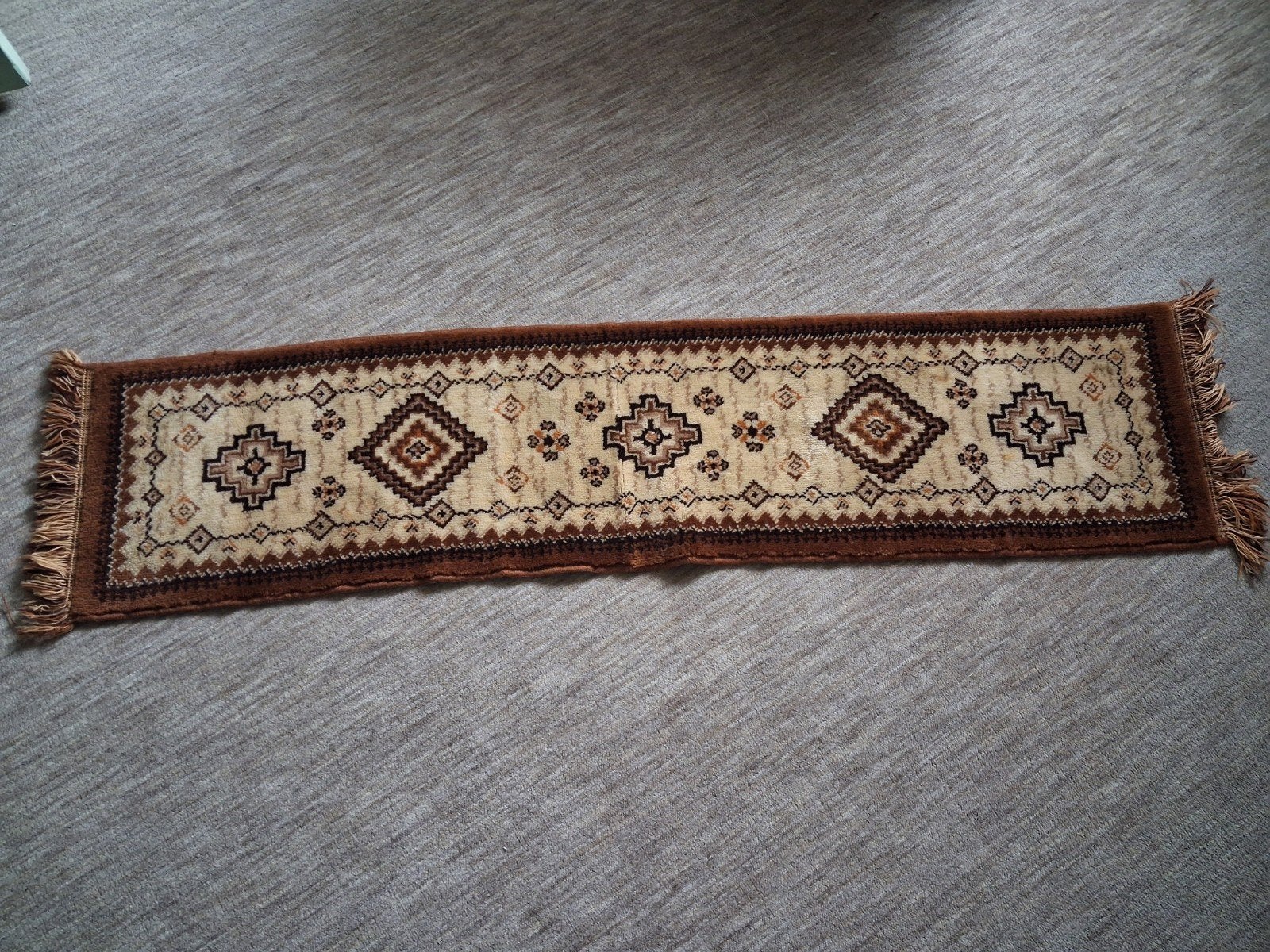 oma's brocante wollen tafelloper / 150 cm lang, Ophalen