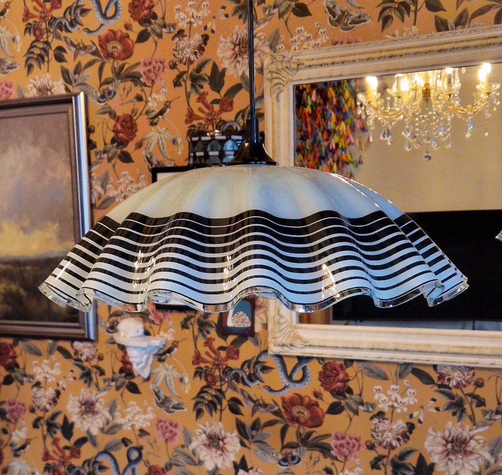 Hanglamp met mooie glazen kap = vintage / art deco, Vintage / art deco, Gebruikt, Glas, E27 (groot)