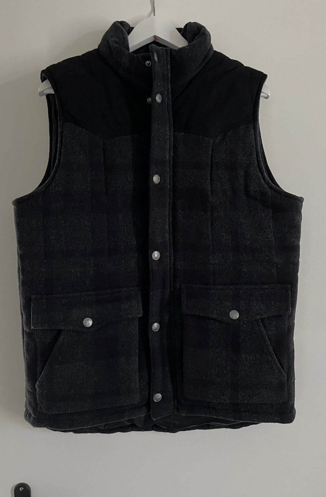 Wollen Levi's Bodywarmer Maat L, Ophalen of Verzenden, Zo goed als nieuw, Maat 52/54 (L), Zwart