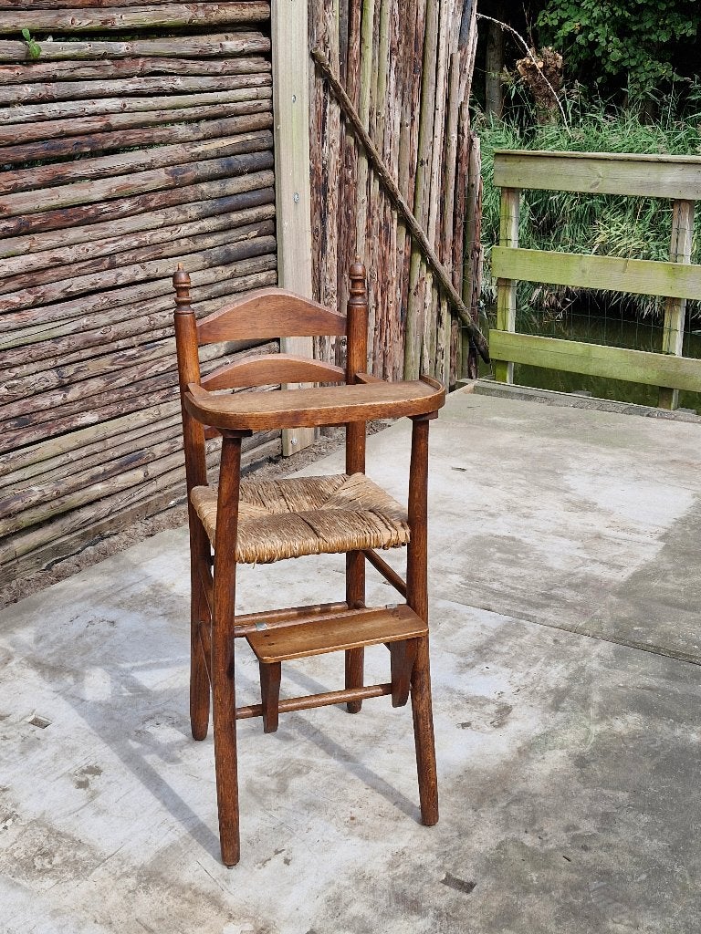 Antieke kinderstoel, Ophalen