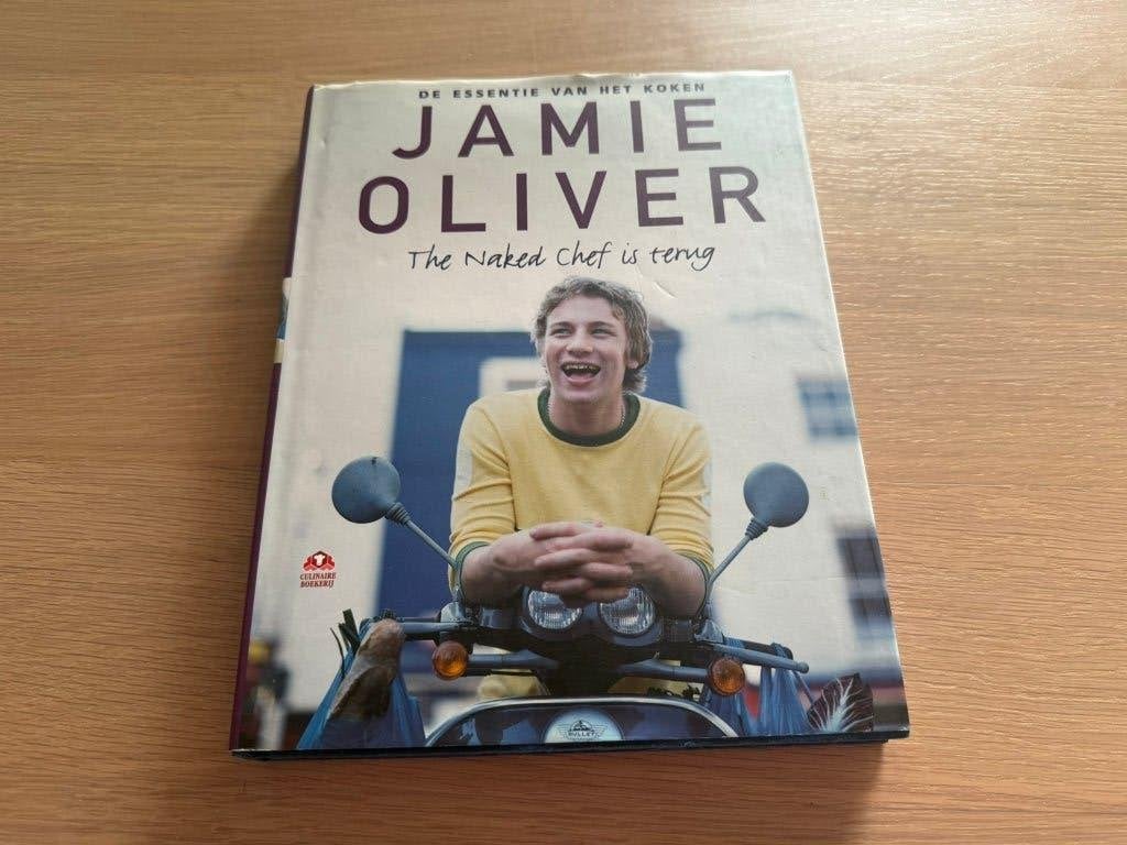 Jamie Oliver Kookboek - The Naked Chef is Terug, Ophalen of Verzenden, Zo goed als nieuw, Overige gebieden