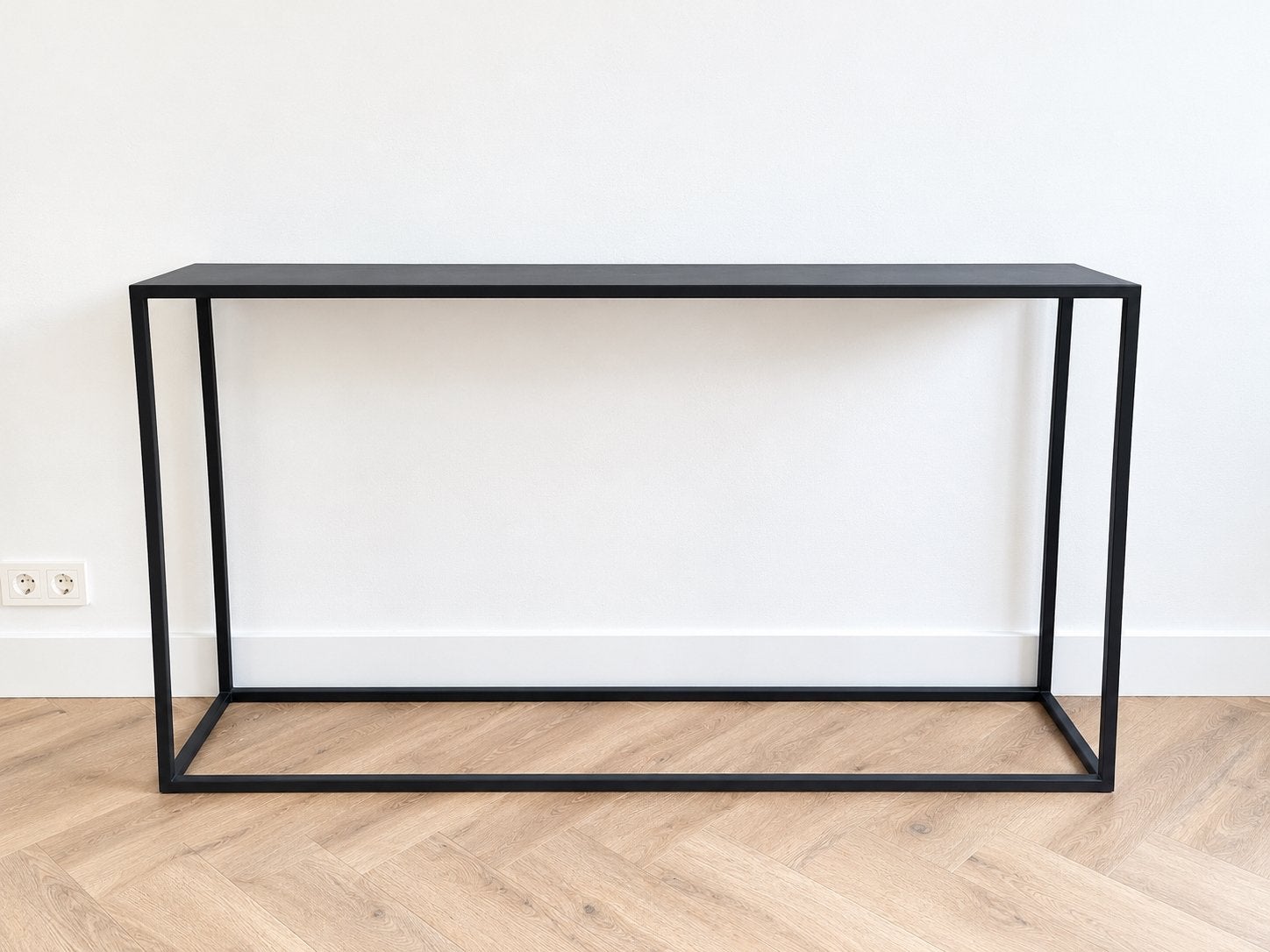 Zwart metalen sidetable - H80 B140 D32 cm, Ophalen, 100 tot 150 cm, Zo goed als nieuw, Metaal