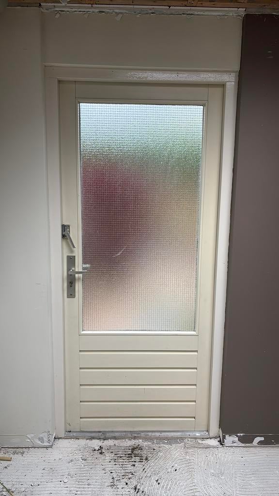 Houten buitendeur tuindeur 92 93 211 garage loopdeur glas, Doe-het-zelf en Verbouw, Kozijnen en Schuifpuien, Deurkozijn, Zo goed als nieuw