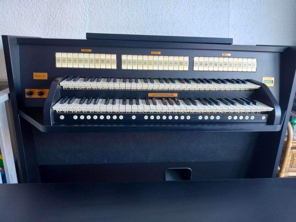 Johannes Studio 15 Orgel - Zo goed als nieuw, Ophalen of Verzenden, Zo goed als nieuw, 2 klavieren, Orgel