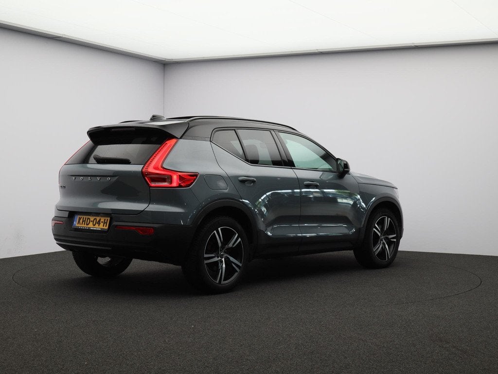 Volvo XC40 T5 Recharge R-Design / Panorama dak / 360 Camera, Euro 6, 179 pk, Leder, 3 cilinders