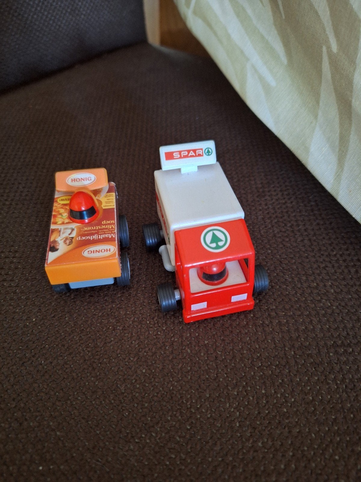 2 Speelgoedauto's: Honig en Spar, Kinderen en Baby's, Ophalen of Verzenden, Gebruikt