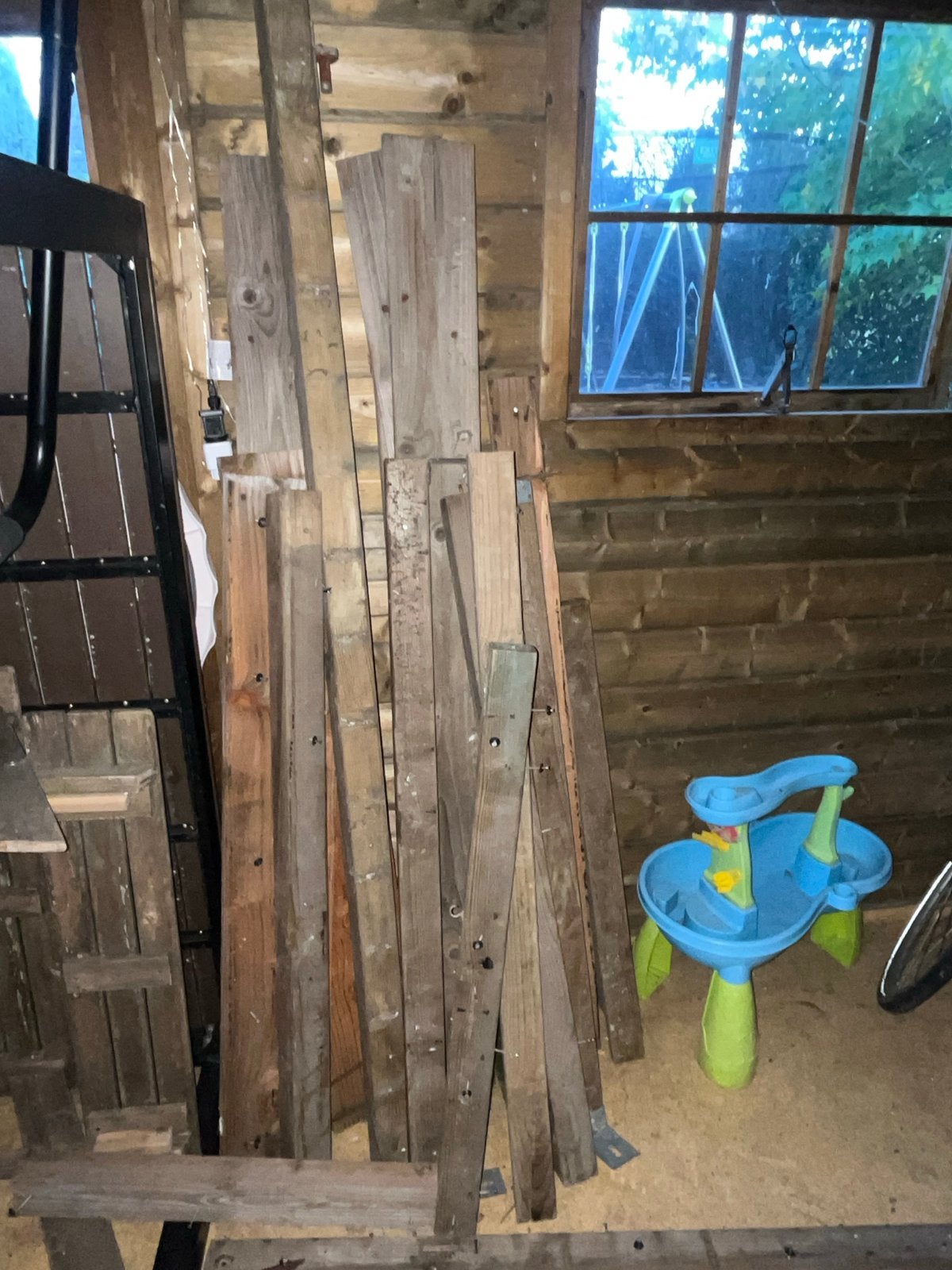 Gratis: Gebruikte houten balken (6,5 x 6,5 cm) met spijkers, Ophalen, Gebruikt, Balk, Overige houtsoorten