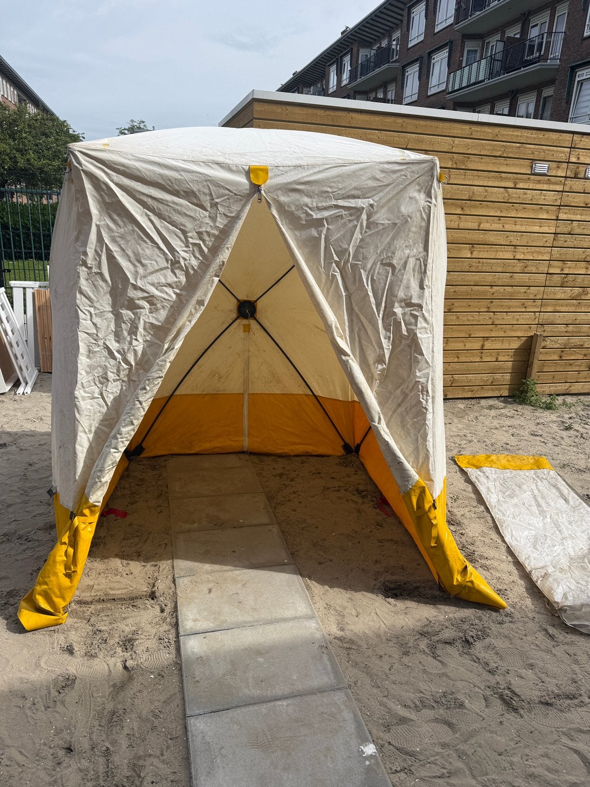 Werktent - enkele keren gebruikt, zeer goede staat, Ophalen, Zo goed als nieuw, Tot en met 2