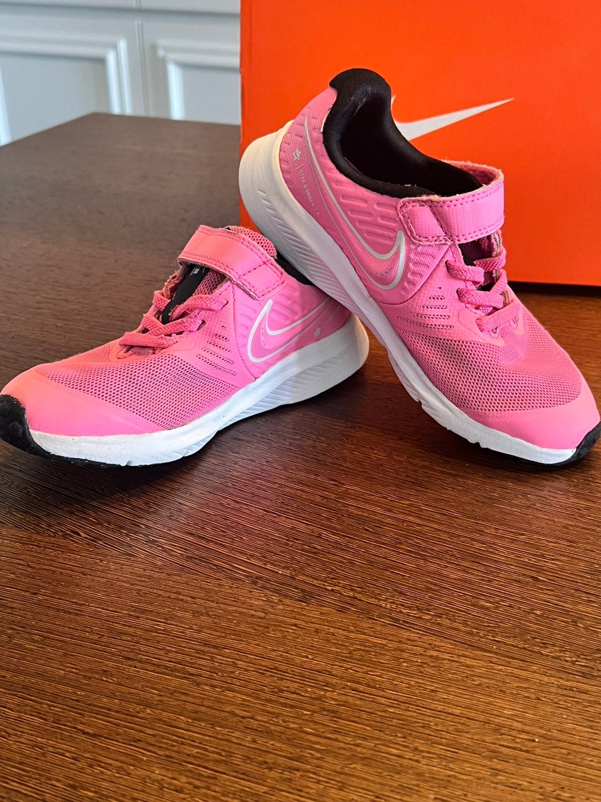 Nike Star Runner 2 - Maat 28,5, Ophalen of Verzenden, Gebruikt, Meisje, Schoenen