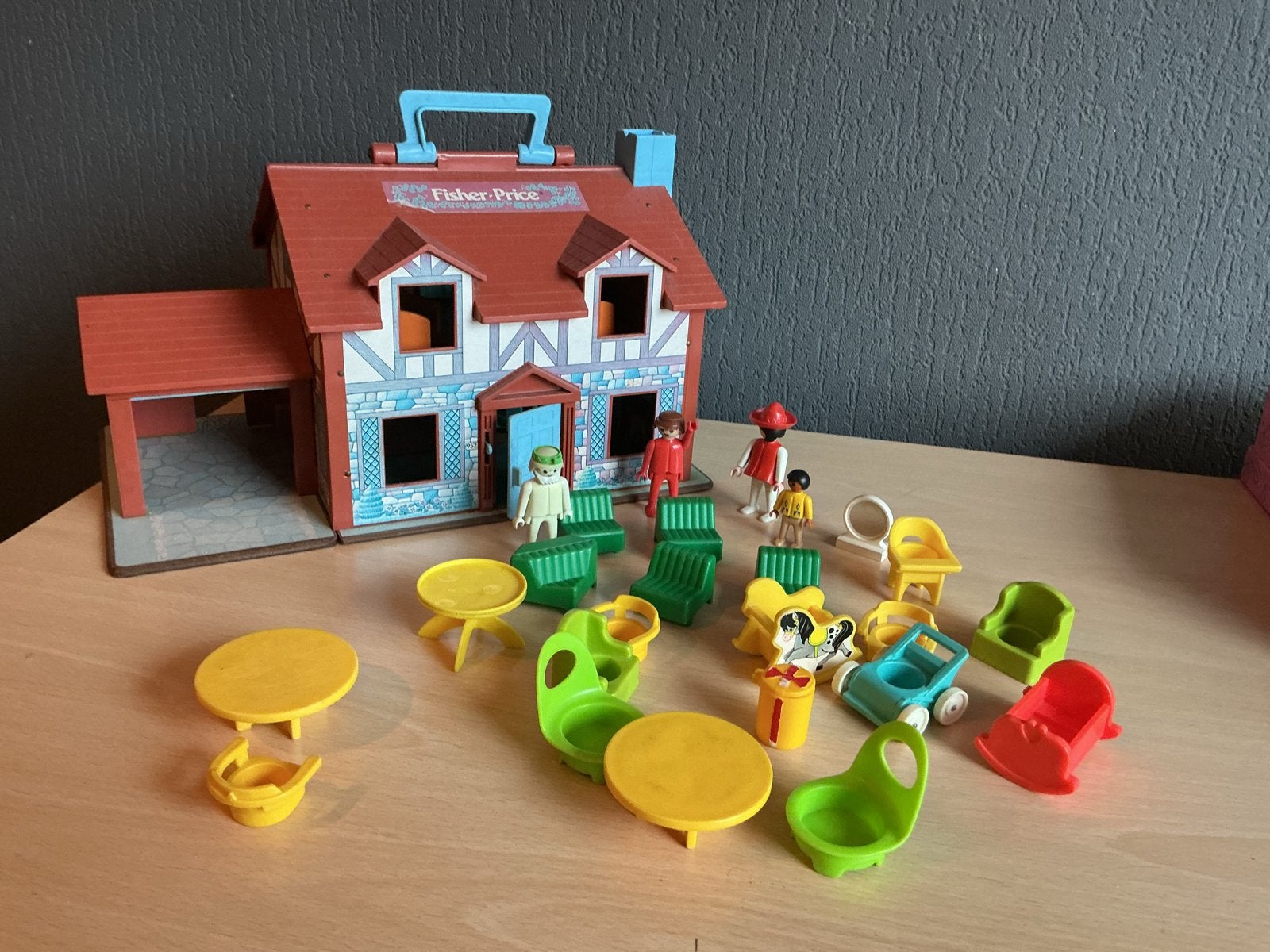 Vintage Fisher-Price poppenhuis met Playmobil figuren, Ophalen, Gebruikt, Jongen of Meisje