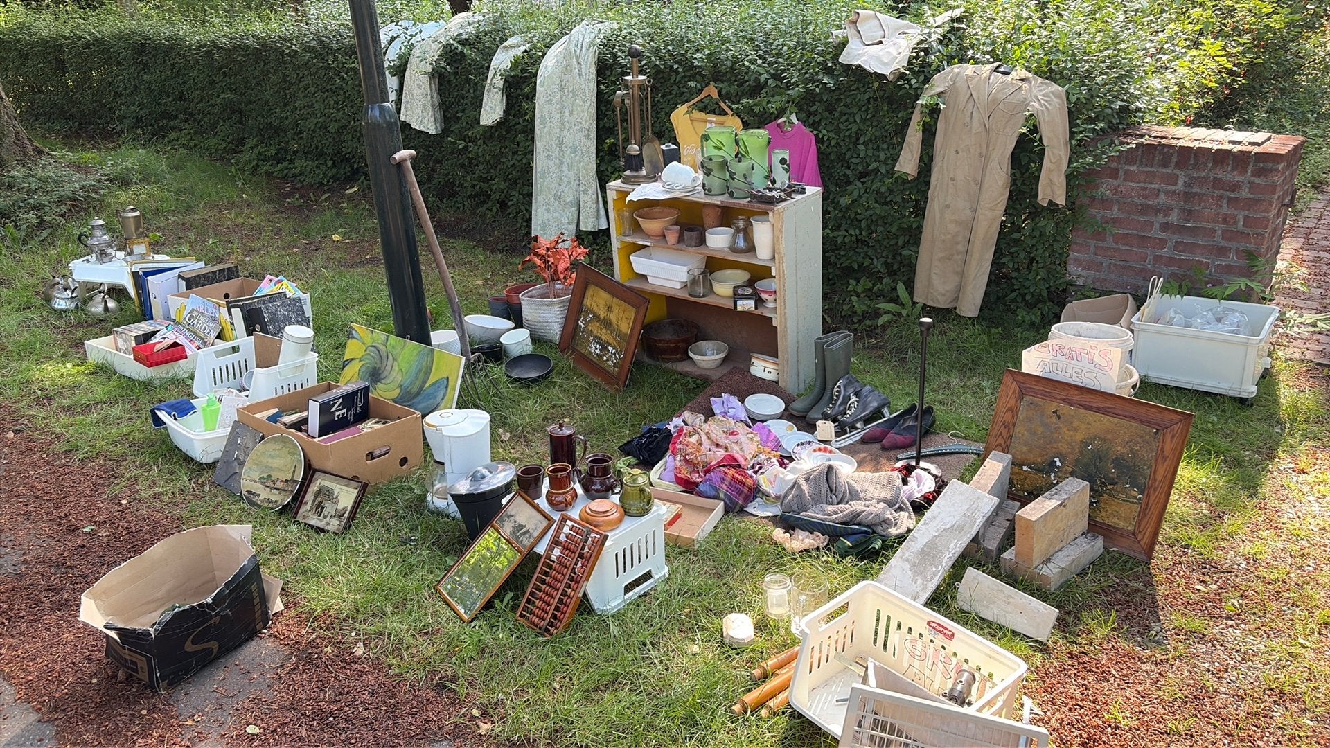 Gratis weg is weg bloempotten boeken kleding, Ophalen, Gebruikt