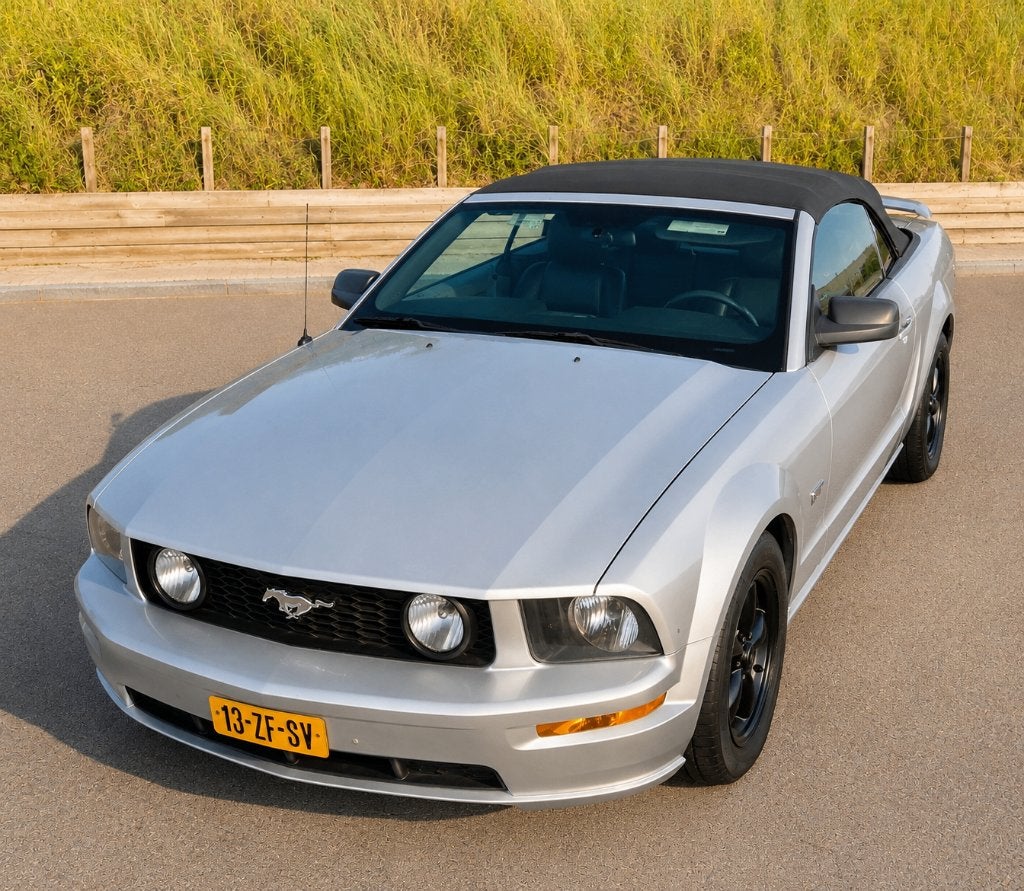Ford Mustang GT Cabrio 4.6 V8 – Juli 2006 – Zilvergrijs, Auto's, Ford, Automaat, Achterwielaandrijving, Cabriolet, Particulier