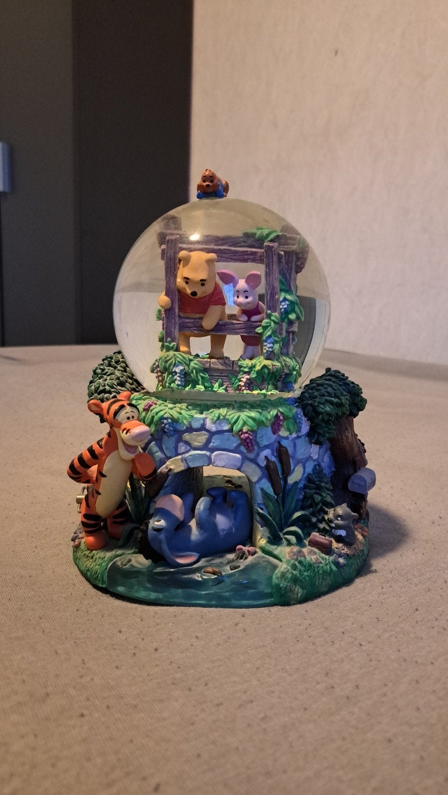 Disney Winnie de Poeh Sneeuwbol met Knorretje en Teigetje, Ophalen, Winnie de Poeh of vrienden, Zo goed als nieuw, Beeldje of Figuurtje