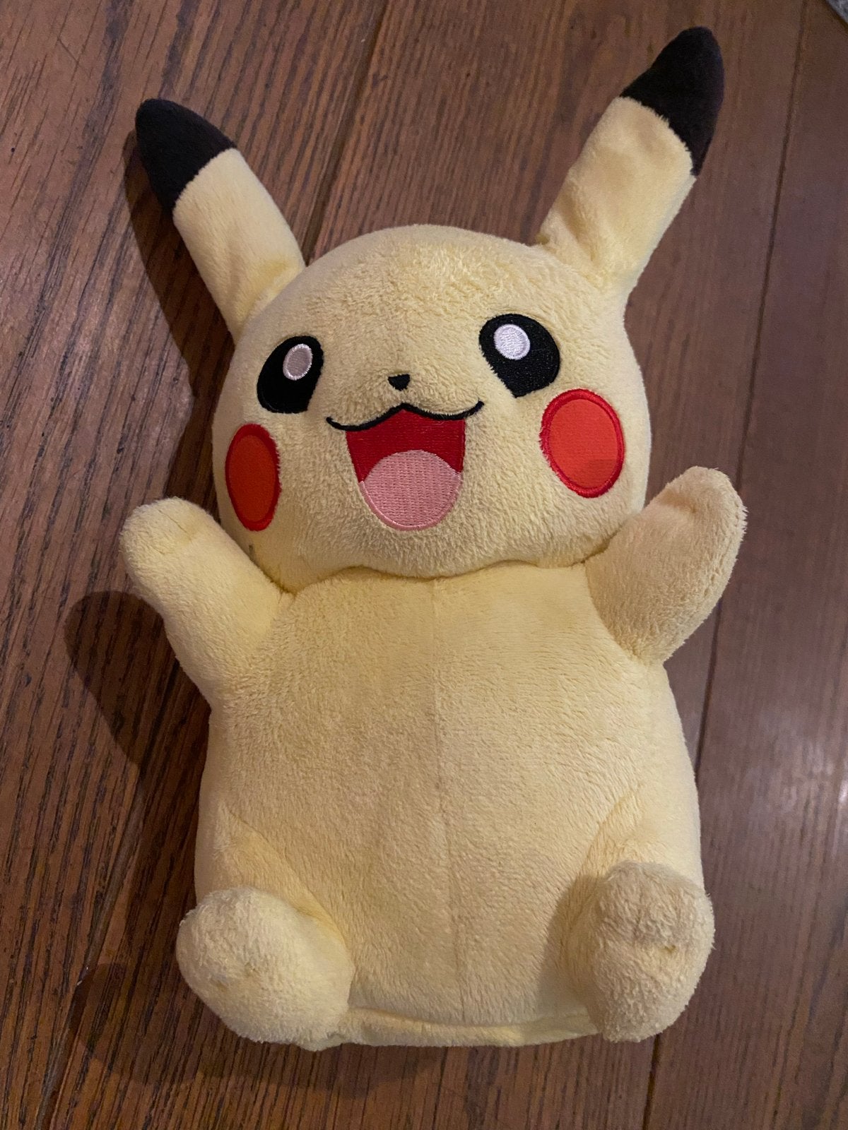 Leuke Pikachu knuffel, Kinderen en Baby's, Speelgoed | Knuffels en Pluche, Ophalen, Geel, Overige typen, Zo goed als nieuw