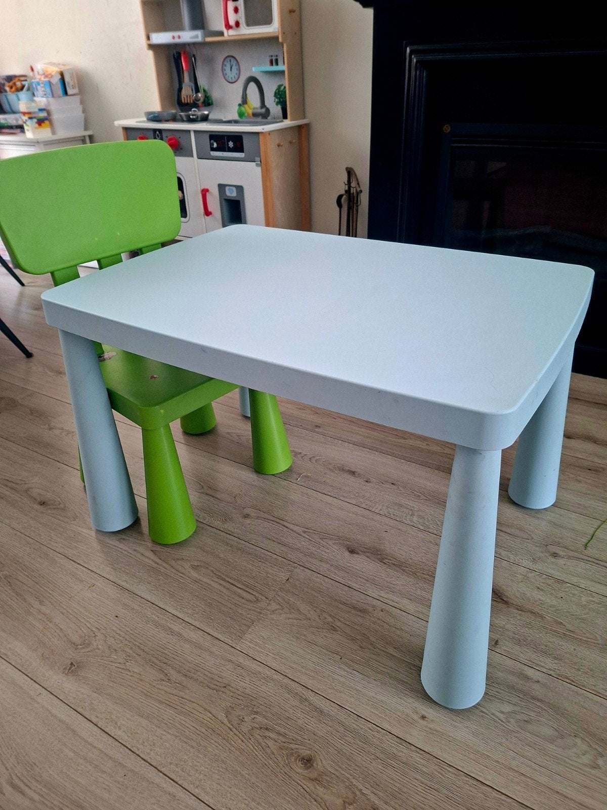 IKEA MAMMUT kindertafel en stoel, Ophalen, Gebruikt, Tafel(s) en Stoel(en)