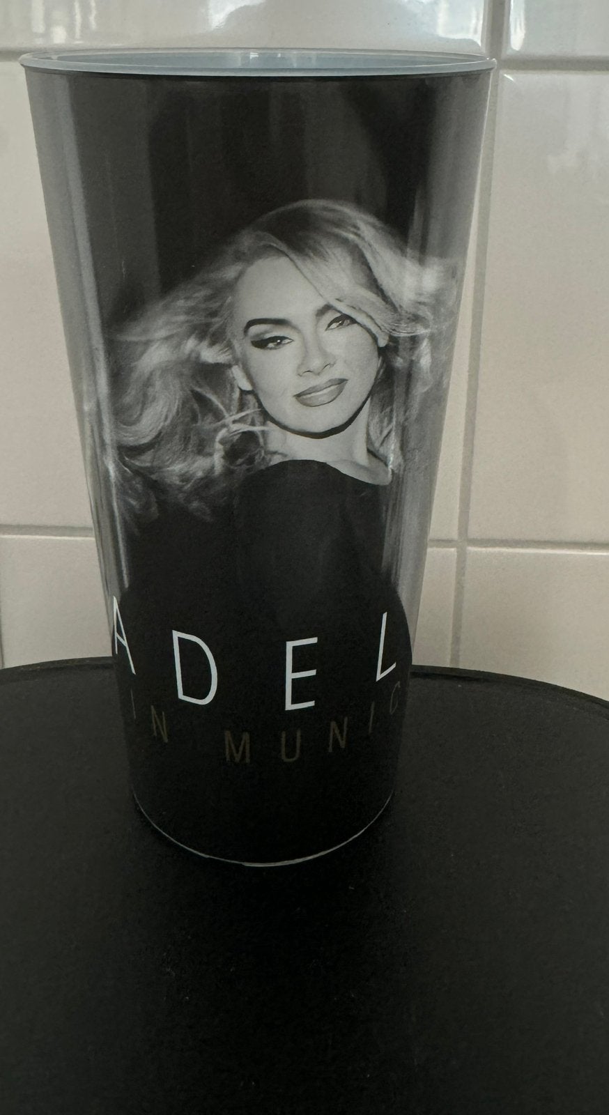 Zwarte Adele drinkbeker, Ophalen of Verzenden, Nieuw, Foto of Kaart
