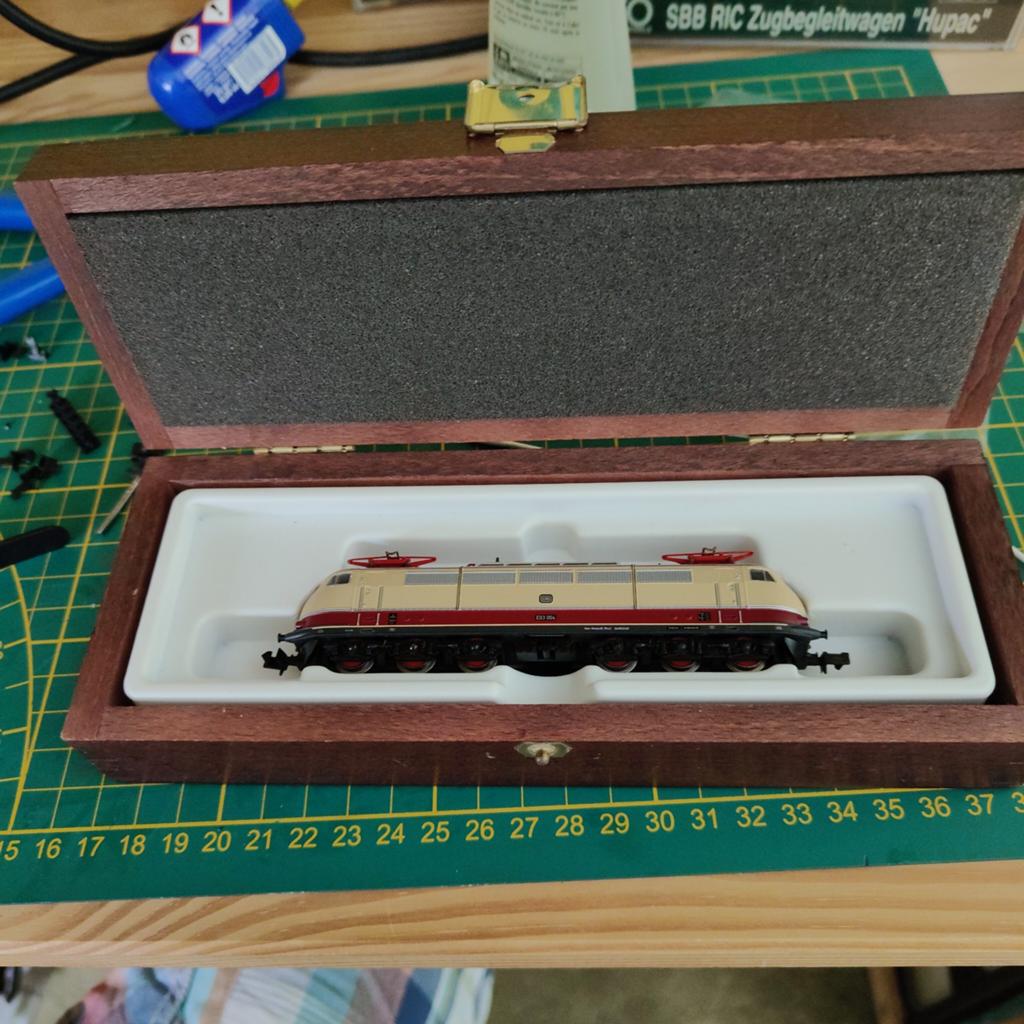 Minitrix BR 103 / E 03 in houten doos, digitaal, Hobby en Vrije tijd, Modeltreinen | N-Spoor, Ophalen of Verzenden, Gebruikt, Locomotief