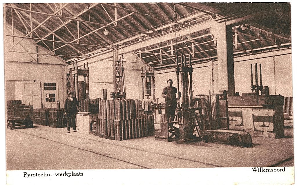 700093	Den Helder	Pyrotechnische Werkplaats	Willemsoord, Ophalen of Verzenden, 1920 tot 1940, Ongelopen, Noord-Holland