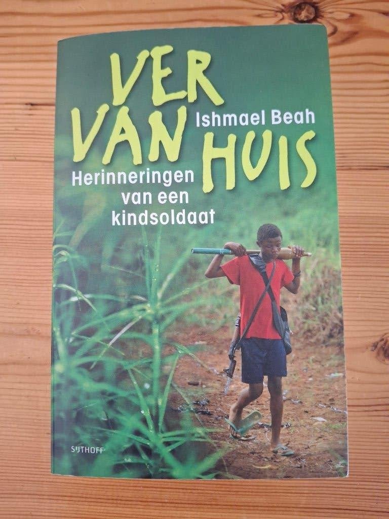 Ver van huis door Ishmael Beah., Ophalen of Verzenden, Gelezen