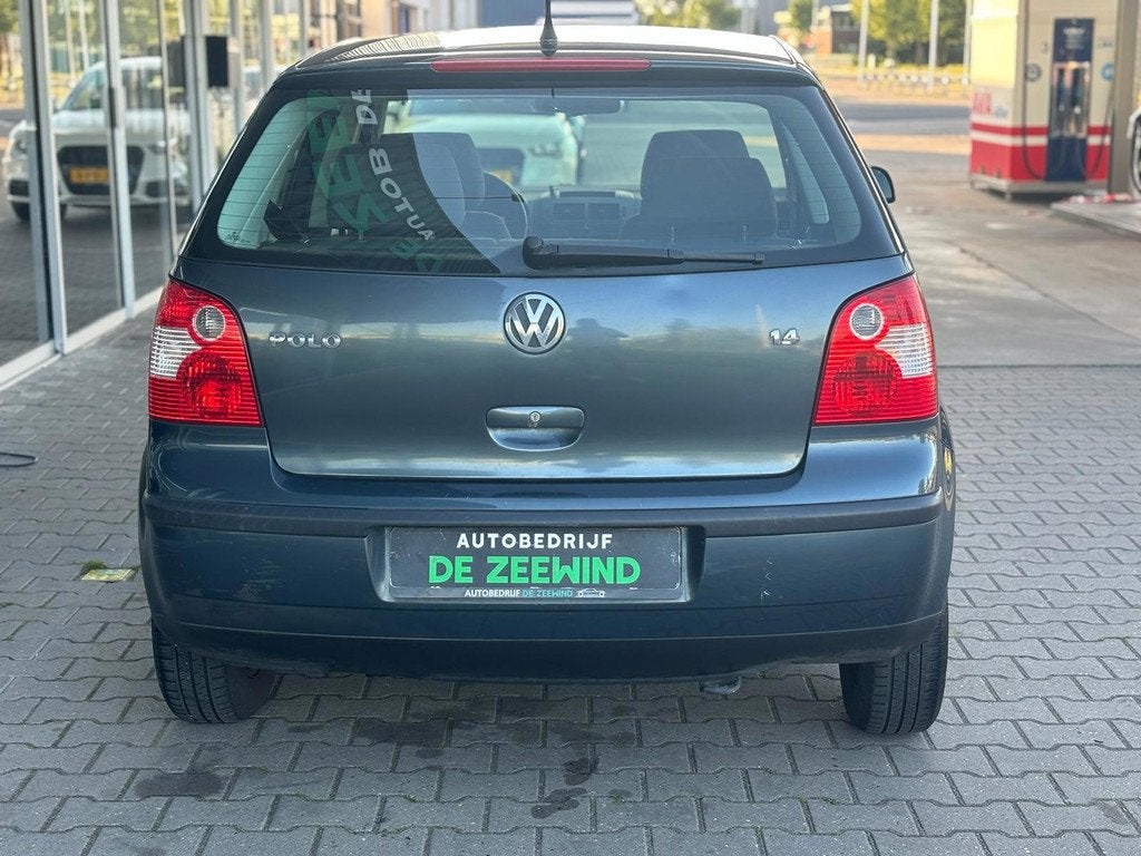 Volkswagen Polo 1.4-16V Comfortline, Voorwielaandrijving, 4 cilinders, Blauw, Origineel Nederlands