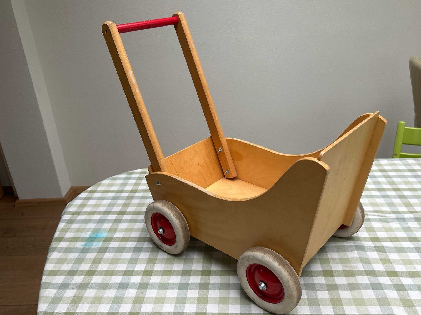 Houten loopwagen / poppenwagen, Ophalen of Verzenden, Gebruikt, Overige typen, Met wieltjes