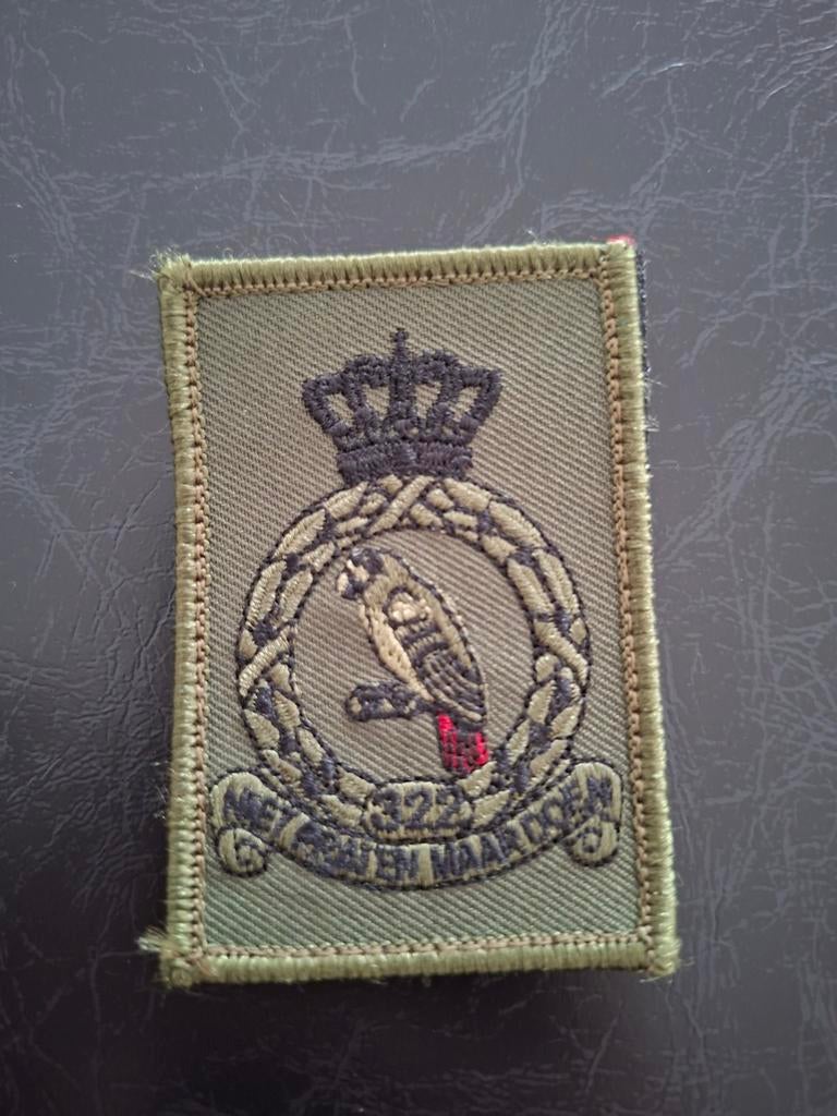 Patch RNLAF 322 Squadron "Polly" - Koninklijke Luchtmacht, Verzamelen, Luchtvaart en Vliegtuigspotten, Zo goed als nieuw, Patch, Badge of Embleem