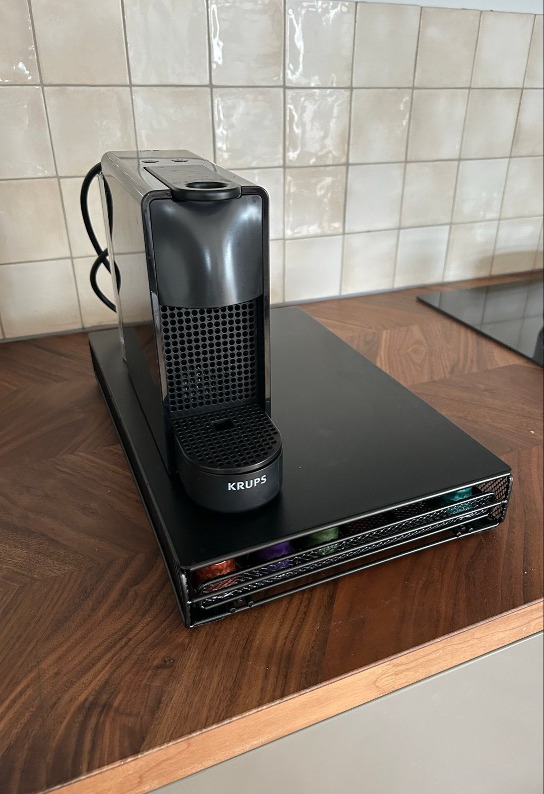 Krups Nespresso Essenza Mini + capsulehouder, Witgoed en Apparatuur, Koffiezetapparaten, Ophalen, Zo goed als nieuw, Koffiemachine