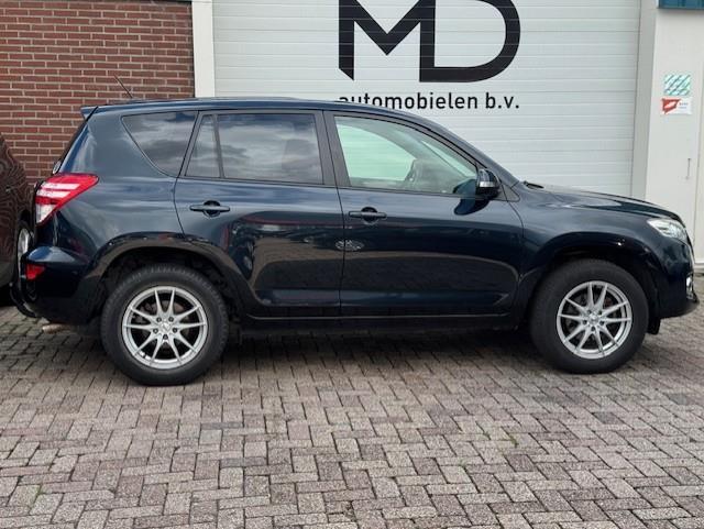 Toyota RAV4 2.0 VVTi X-Style 2WD - Dealer onderhouden-Cruise, Auto's, Toyota, Euro 5, Gebruikt, Zwart, 4 cilinders