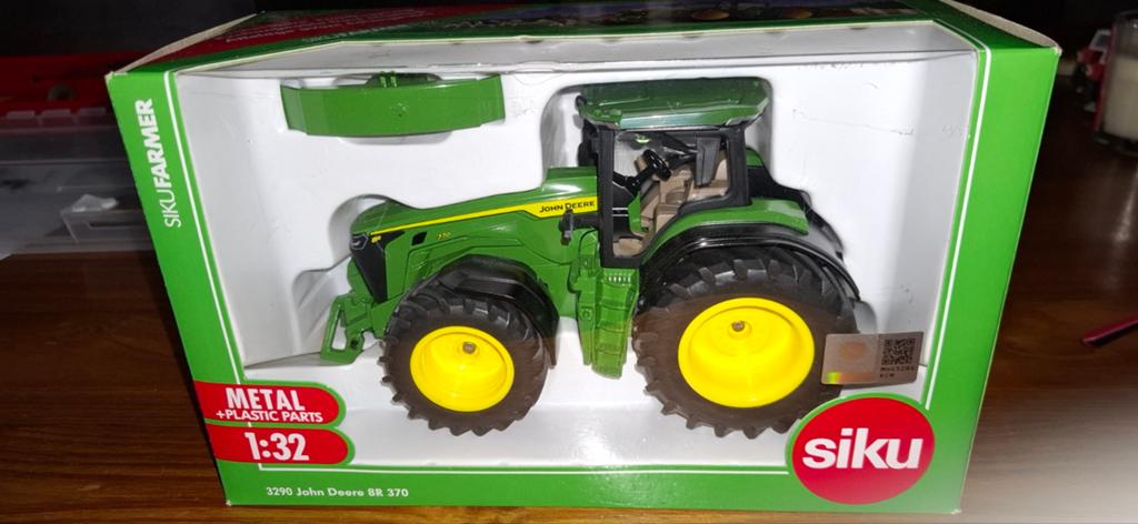 Siku John Deere 8R370 1/32, Ophalen of Verzenden, Tractor of Landbouw, SIKU
