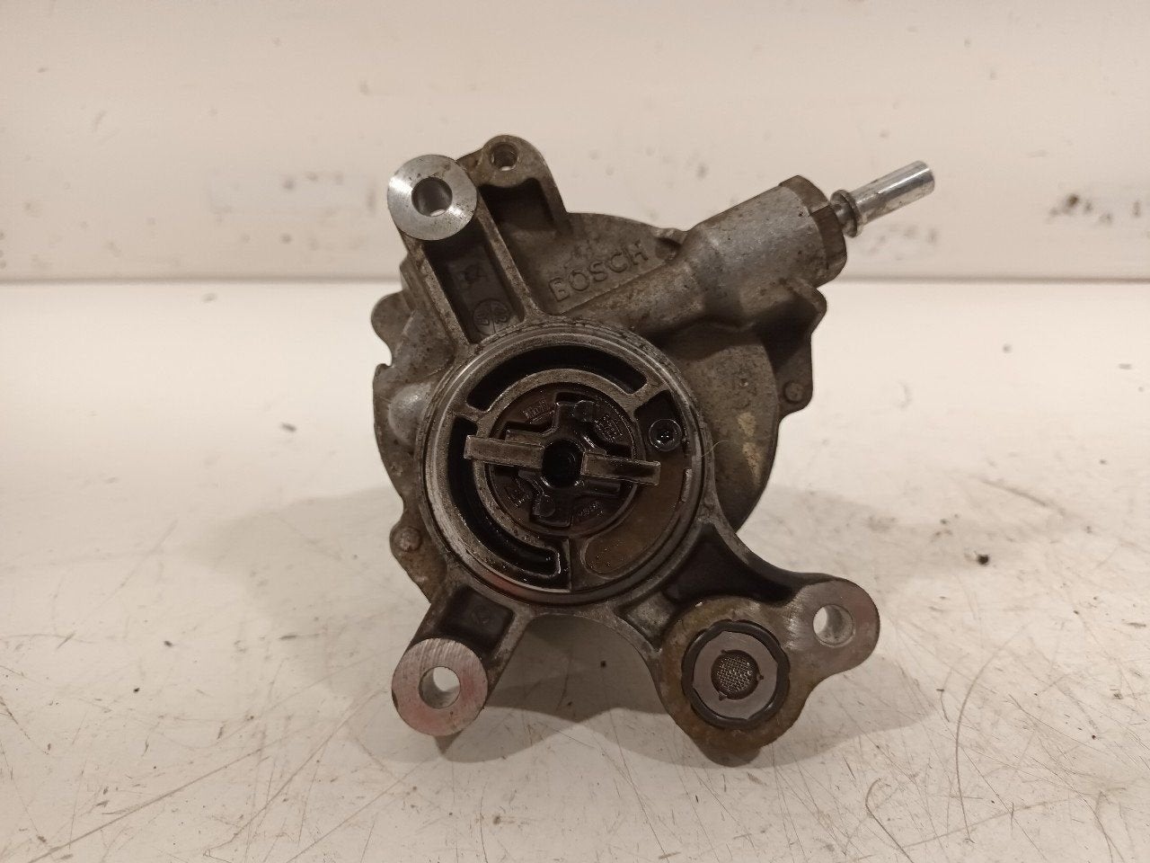 Vacuümpomp Ford Mondeo, Onderdelen@venauto.nl, Van der Ven Autorecycling B.V., Gebruikt, Ettenseweg 76, 4706 PB Roosendaal, The Netherlands
