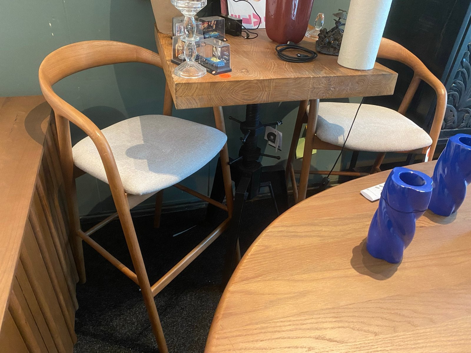 2 Barkrukken Japandi Stijl Massief Essen Zithoogte 80cm, Ophalen, Nieuw, Hout, 2 krukken