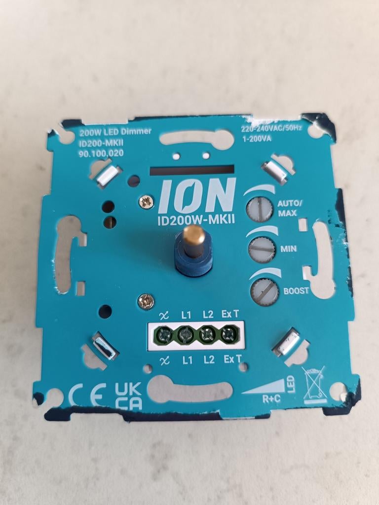 ION ID200W-MKII 200W LED Dimmer, Verzenden, Gebruikt, Schakelaar