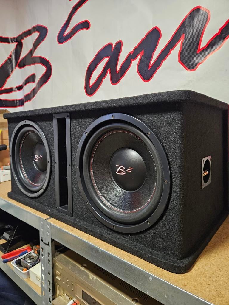 Nieuw! Te koop b2 audio 2x 12inch kist 2000watt!!, Auto diversen, Autospeakers, Ophalen, Nieuw