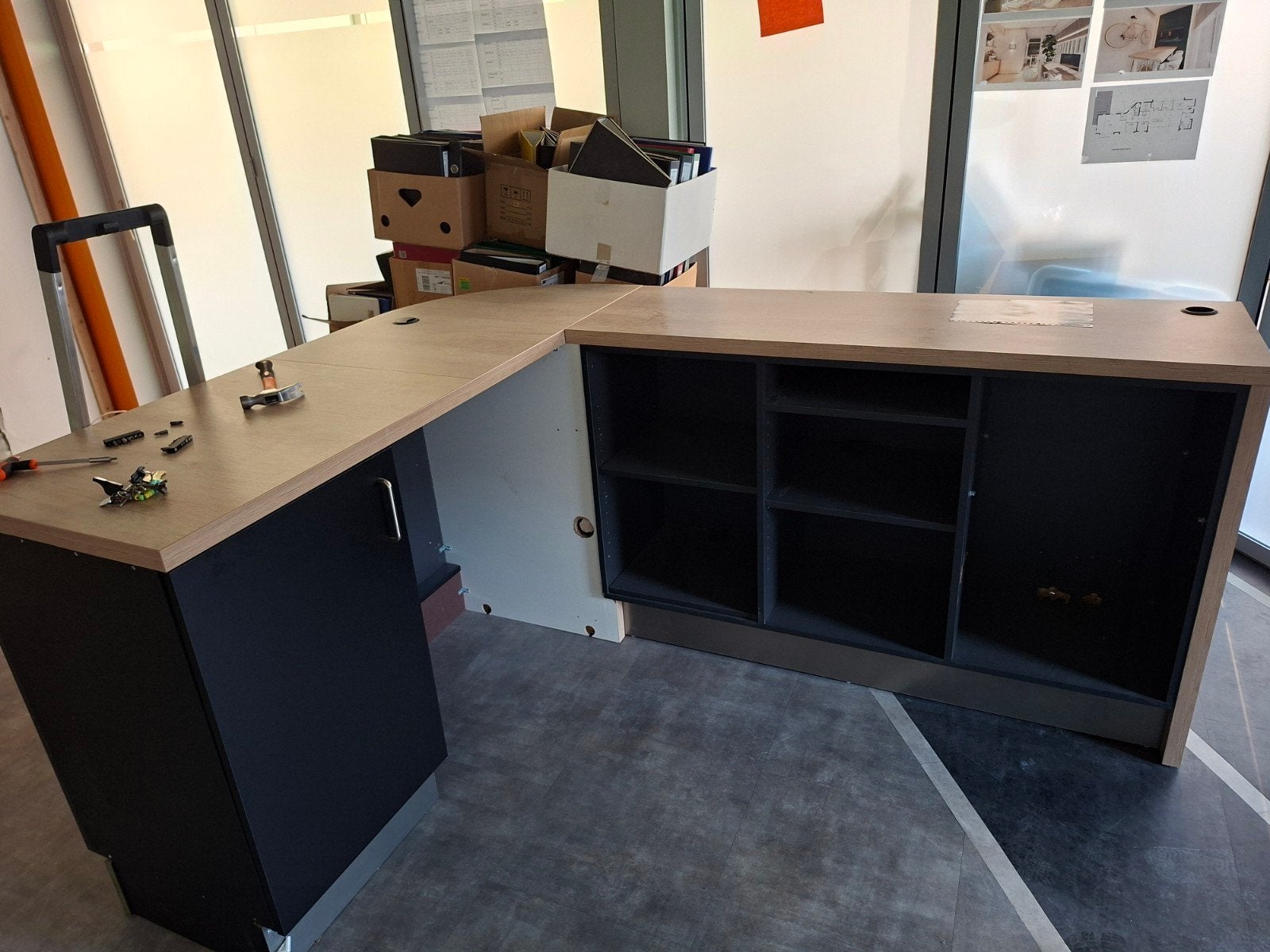 Hoekbureau met opbergruimte en lades, Gebruikt, Spaanplaat of MDF, Hoekbureau, Ophalen of Verzenden