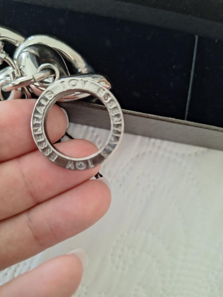 TOV ESSENTIALS Armband - Nieuw en Ongebruikt, Overige materialen, Nieuw, Ophalen of Verzenden, Met bedels of kralen