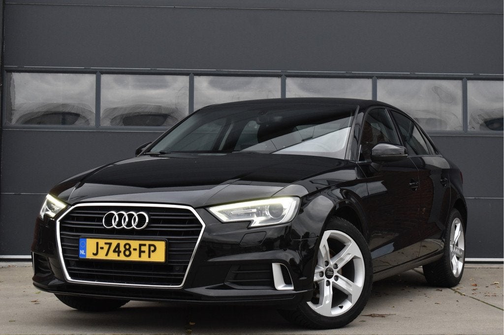 Audi A3 Limousine 1.0 TFSI Design Pro Line Xenon - Cruise -, Stof, Gebruikt, 116 pk, Zwart