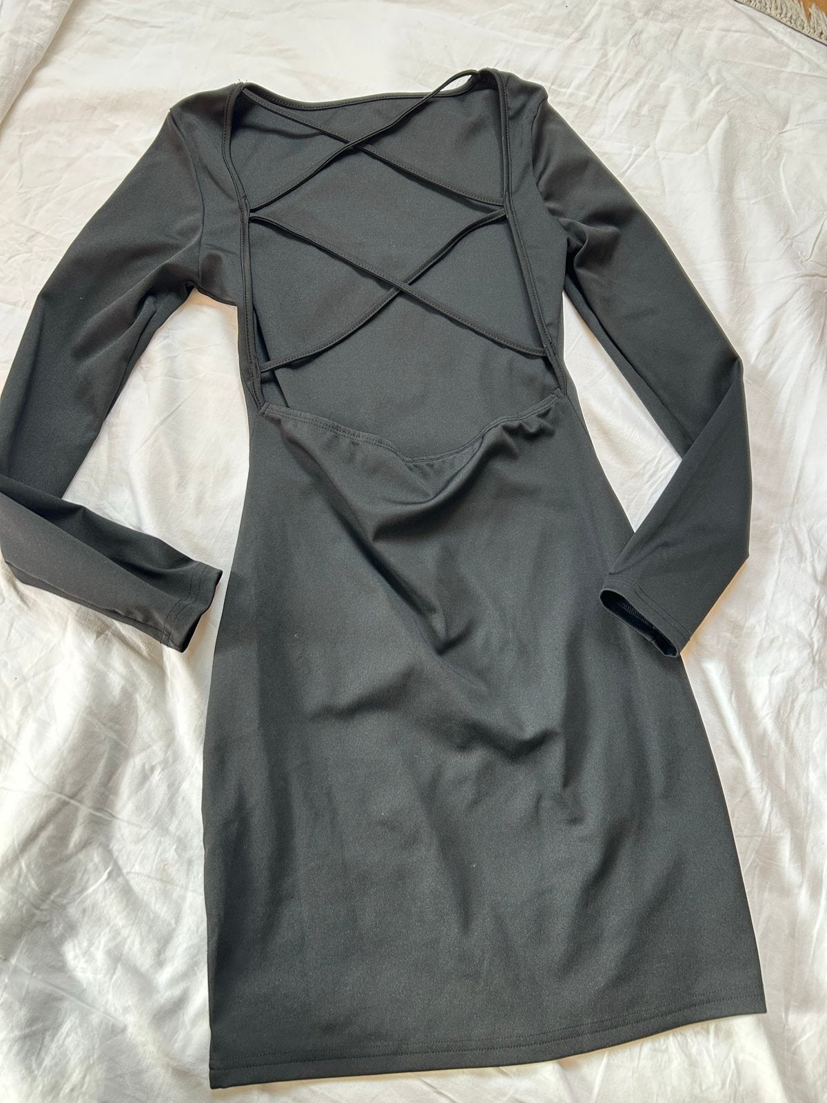 Shein Zwart Jurkje Maat S met Open Rug, Kleding | Dames, Zwart, Ophalen of Verzenden, Zo goed als nieuw, Maat 36 (S)