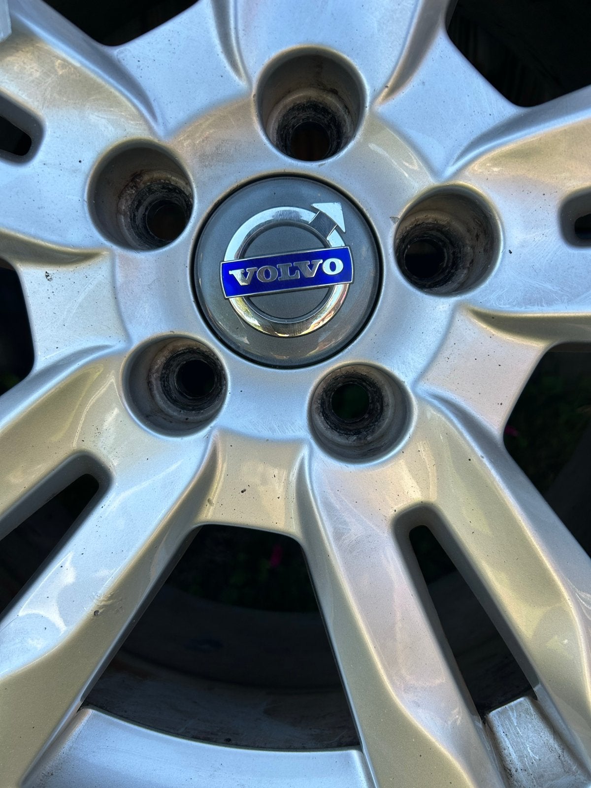 Velgen met winterbanden voor Volvo V60 - 235/45 R17, Auto-onderdelen, Banden en Velgen, Ophalen, Gebruikt, Banden en Velgen, 17 inch