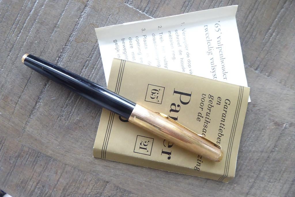 vintage vulpen Parker 65 met gouden pen en vergulde dop, Ophalen of Verzenden, Zo goed als nieuw, Vulpen, Overige merken