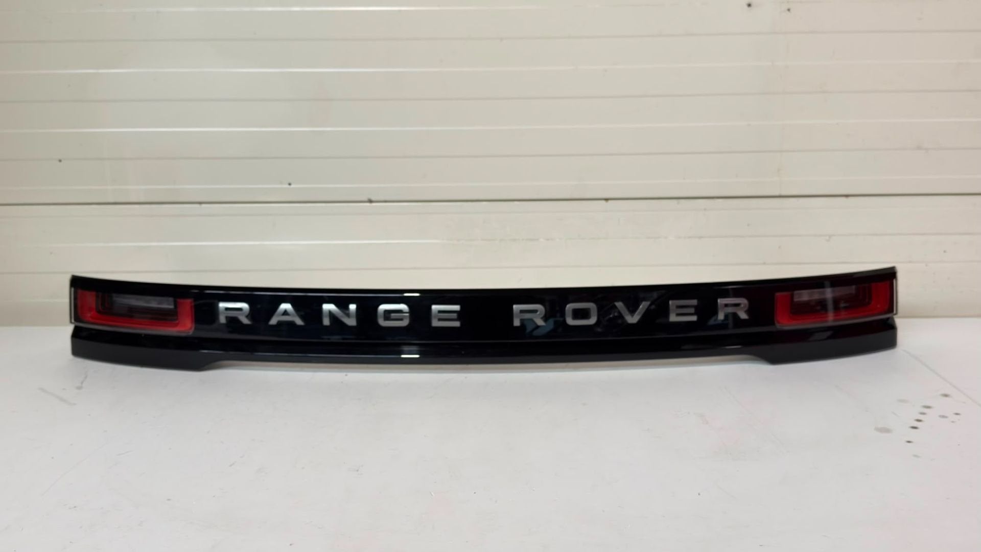 Range Rover Velar L560 LED achterlicht, Abbey Road, Whitley 1
CV3 4LF  Coventry, Jaguar Land Rover Limited, Gebruikt, Land Rover