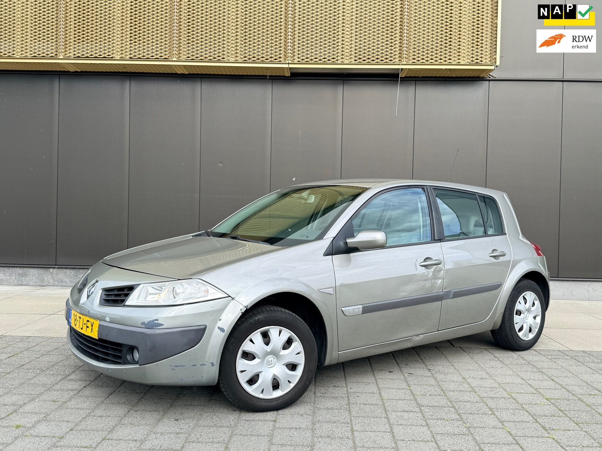 Renault Mégane 1.6-16V Dynam Comf Automaat|Nwe APK| Carplay