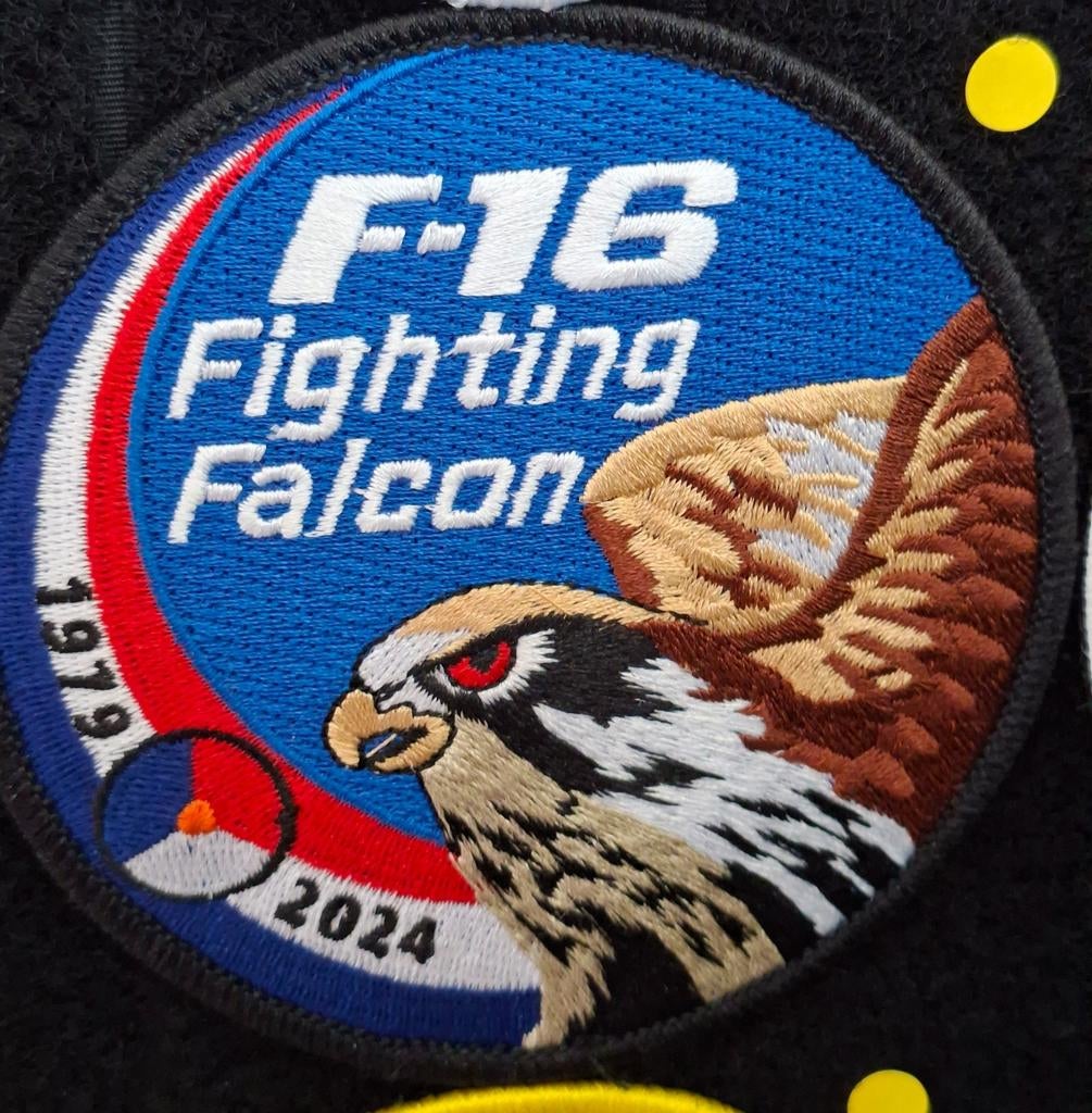 F-16 Fighting Falcon 45 jaar afscheid patch Nederland, Ophalen of Verzenden, Nieuw
