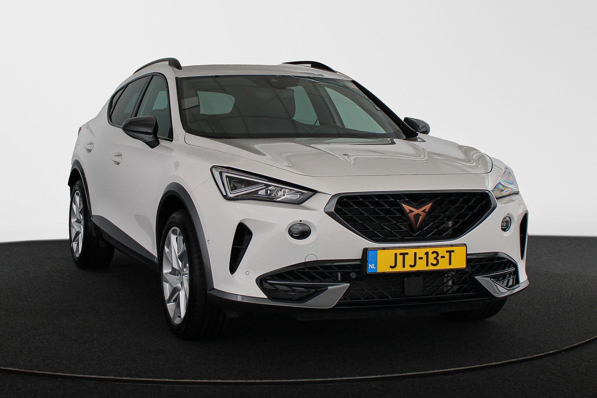 CUPRA Formentor 1.4 TSI e-Hybrid SOH 100% PHEV Stoel-Stuurve, Auto's, Stof, Gebruikt, 4 cilinders, Wit