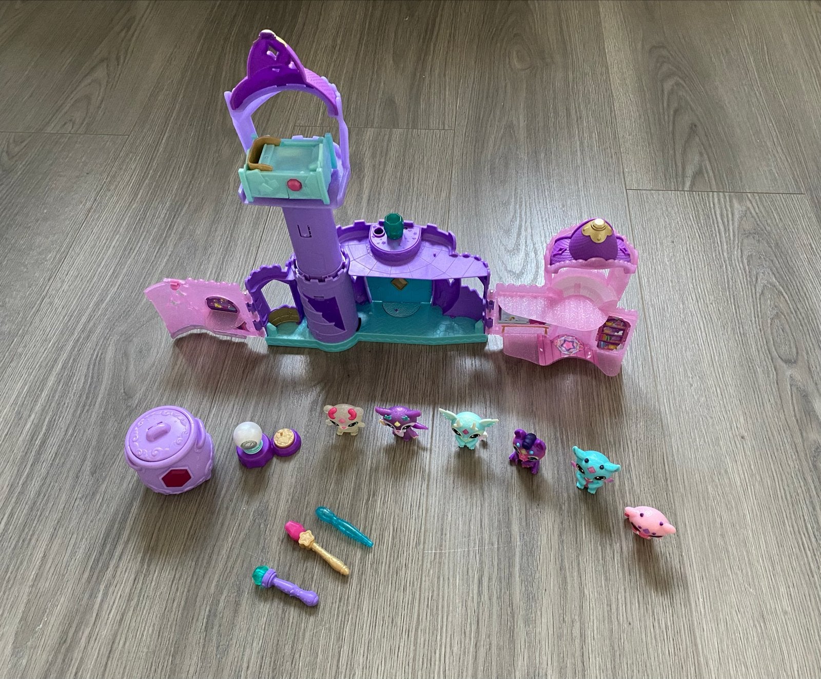 Magic mixies Speelset kasteel, Ophalen of Verzenden, Zo goed als nieuw