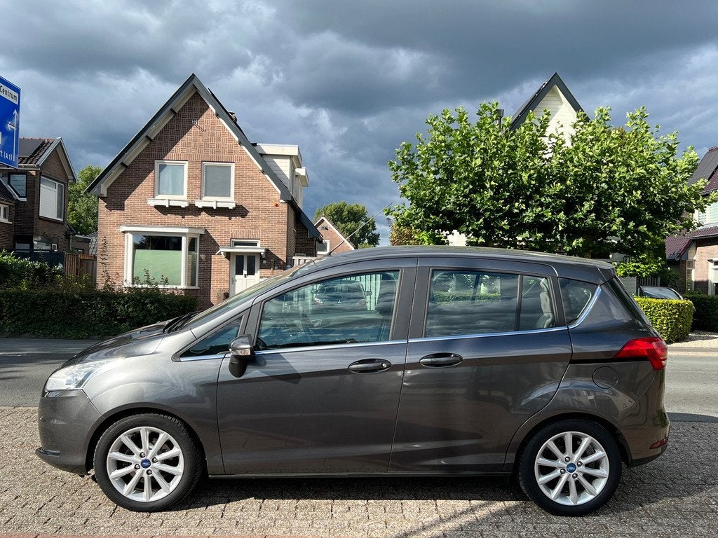 Ford B-Max 1.6 TDCI Titanium 90.000 km NL-AUTO-NAP., Voorwielaandrijving, Euro 5, Stof, Gebruikt